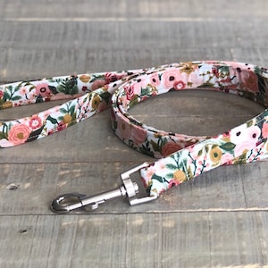 Flower Dog Leash, Pink, Burgundy, Mauve Floral Dog Leash, Girl Dog Leash, Summer Dog Leash,  Rifle Paper Co. Dog Leash, Dog Leash, Dog Lead