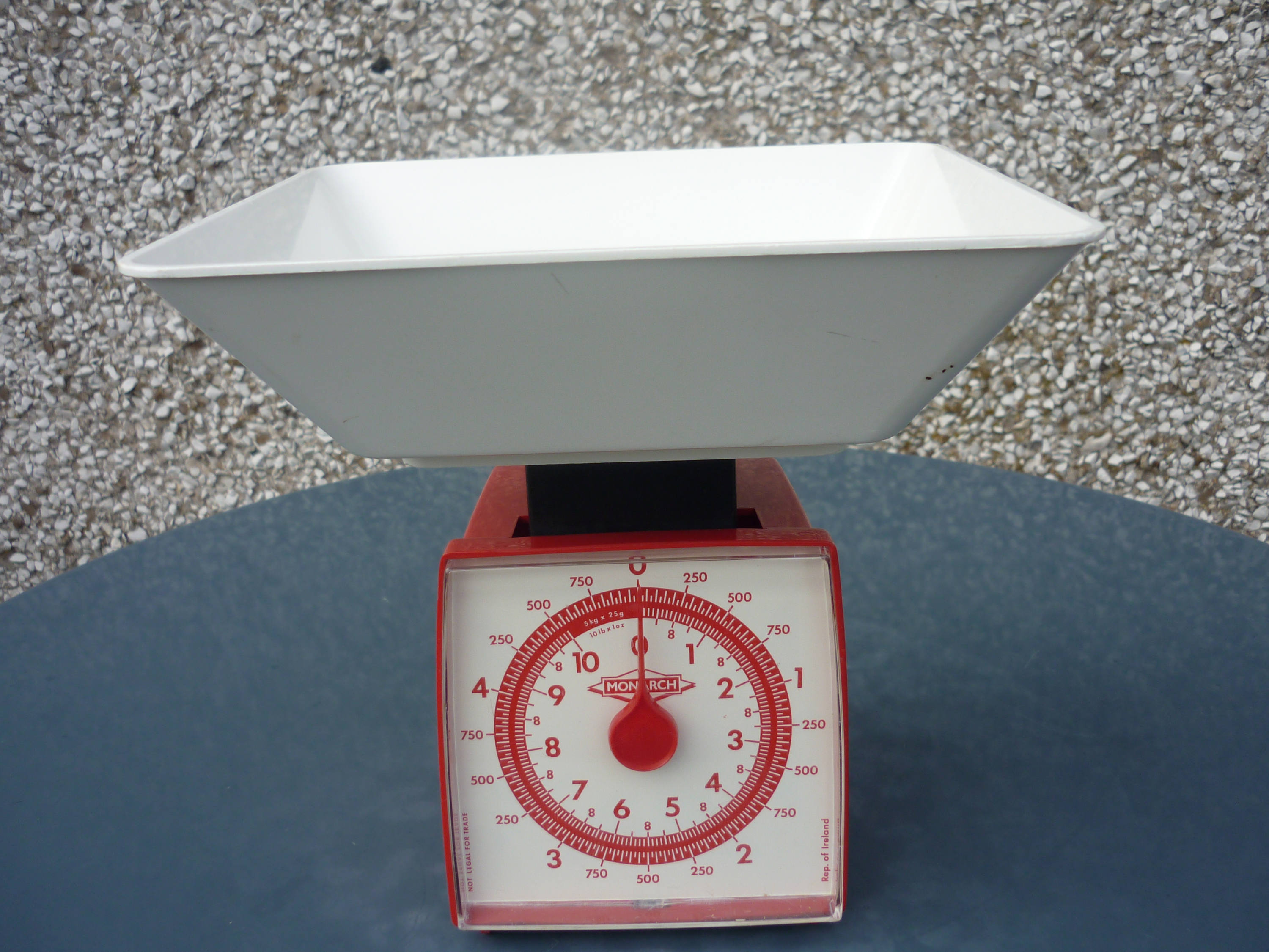 Vintage Monarch Brand Kitchen Scale Made In Republic Of 50