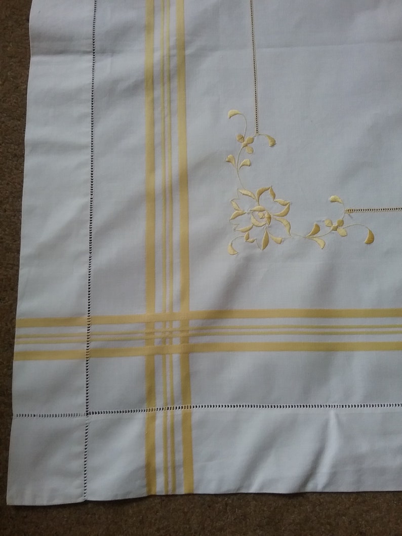 Easter Tablecloth Vintage Linen Tablecloth White and Lemon machined embroidered tablecloth C.
