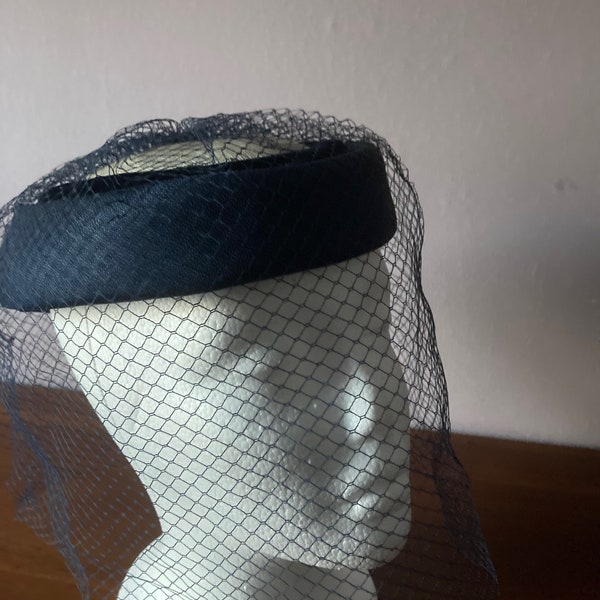 Vintage Hat. C and A hat. Lady's hat. 1960s hat. Net face veil hat. Navy and White. Medium size