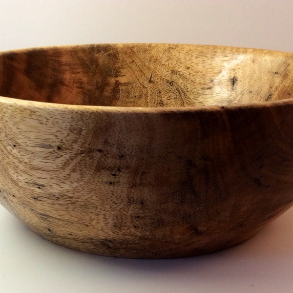 Stunning wooden salad or fruit bowl, Australian Mango wood, perfect wedding or Christmas gift, stunning addition to any home or office decor