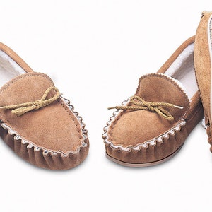 Ladies Collarless Sheepskin Moccasin Style Slippers