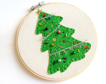 DIY Hand Embroidery Kit - Christmas Tree / DIY Hand Embroidery Kit / Beginner Hand Embroidery Kit / Christmas Hand Embroidery Kit