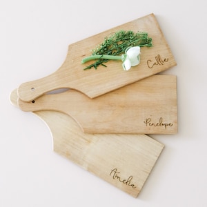 Personalized Mini Charcuterie Boards: Engraved Beech Wood Wedding Favors