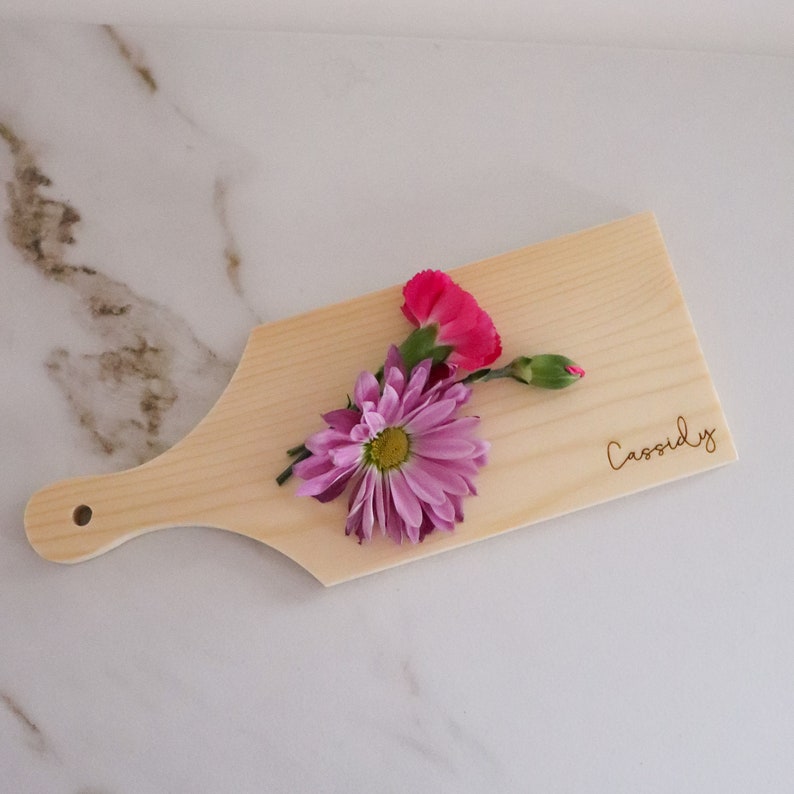 Personalized mini charcuterie boards, personalized wedding place cards, seating chart, wedding favors, Personalized charcuterie plank image 3