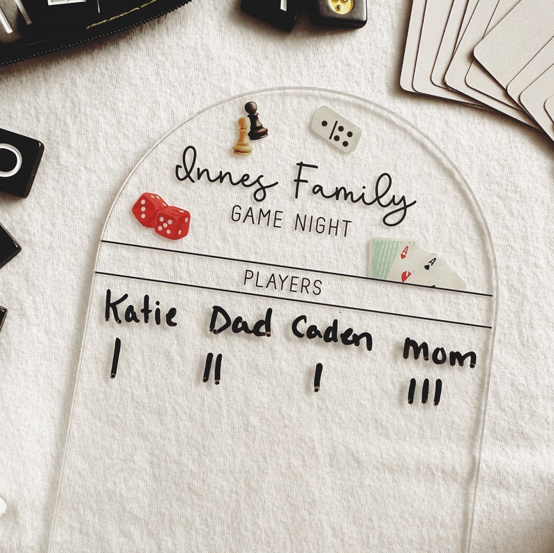 Family game night score tracker, personalized game night score card image 4