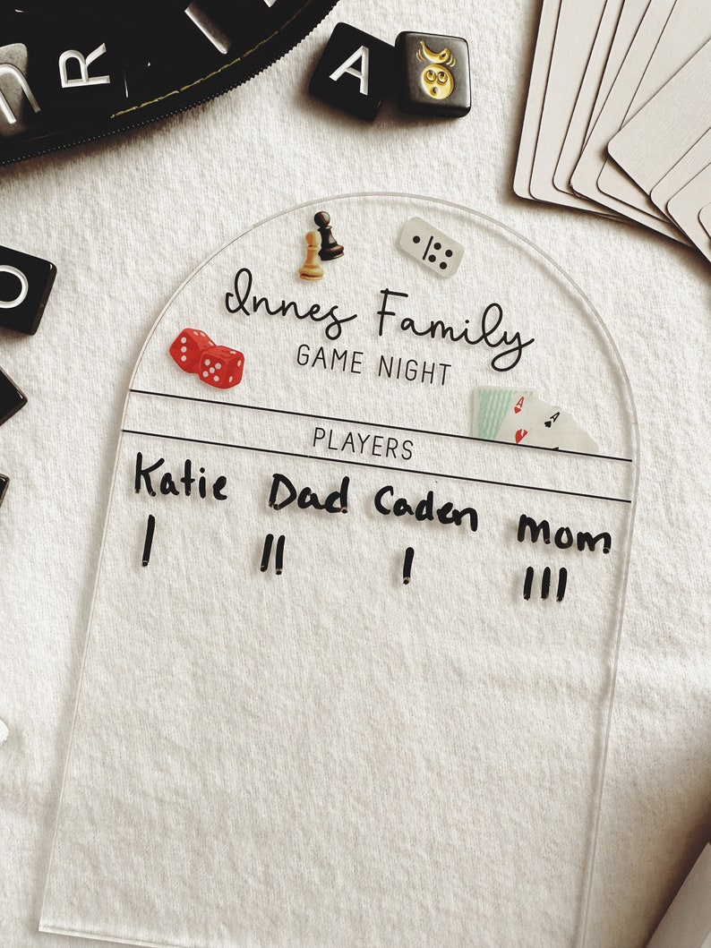 Family game night score tracker, personalized game night score card image 3