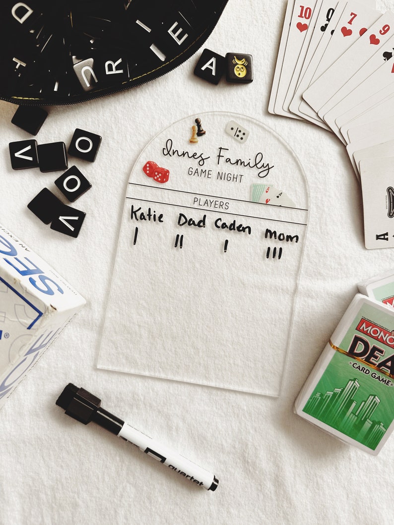 Family game night score tracker, personalized game night score card image 2