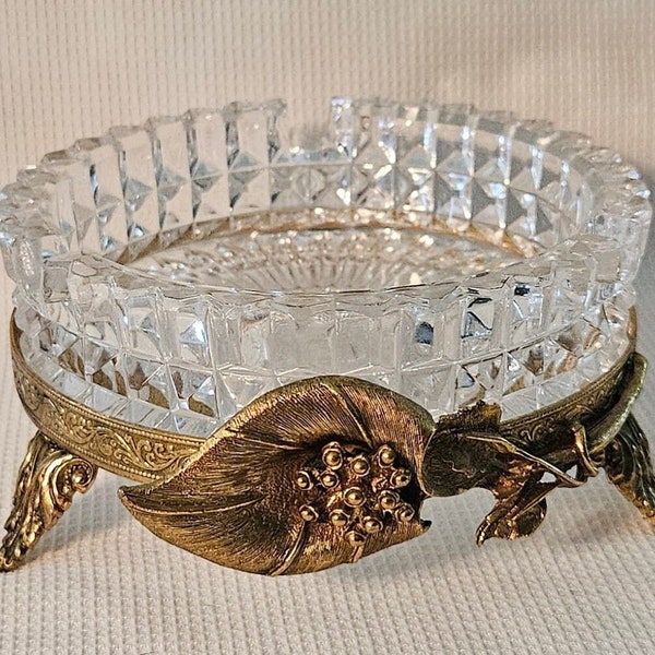 Vintage Ornate Hollywood Regency Gold Metal Glass Ashtray Footed Mid-Century Leaf and Berries Collectible