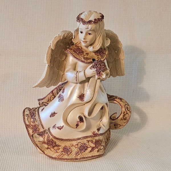 Vintage Sarah's Angels Figurine Antoinette 32057 If We Love And Accept Love The World Will Be A Better Place Collectible