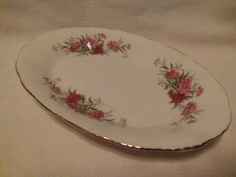 Vintage Paragon Bone China Potters Her Majesty The Queen England Oval Dish Pink Floral Sweet William Blooms