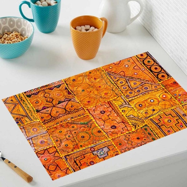 Set de table plastifié motif tissu indien orangé