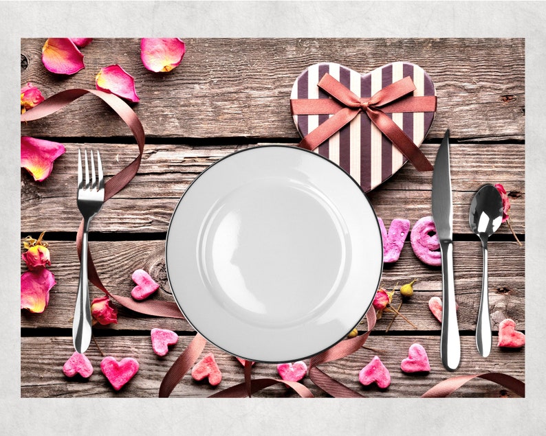 Original plastic placemat Valentine's Day Heart on wooden planks image 4