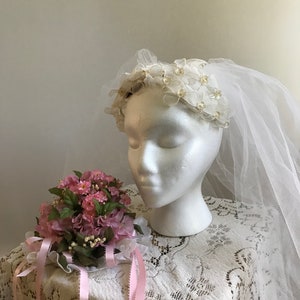 Vintage 1950s Bridal SET Wedding Dress Designed by Marie of Pandora, Veil, Hoops my dear Petticoat, Wedding Cake Topper image 2