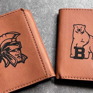 Carteras Team Spirit / Cartera con logotipo personalizado / Cartera de cuero personalizada para hombre / Billetera de cuero de tres pliegues