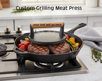 Prensa de ferro fundido personalizada com nome, ideal para hambúrgueres smash, bifes e bacon, perfeita para churrasco, presente para o pai e para a família.
