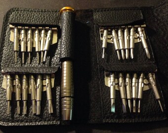 25 in 1 Repair opening Tool Kit Aid Pentalobe Torx Phillips Screwdrivers Set for iPhone PC Camera Watch Repair