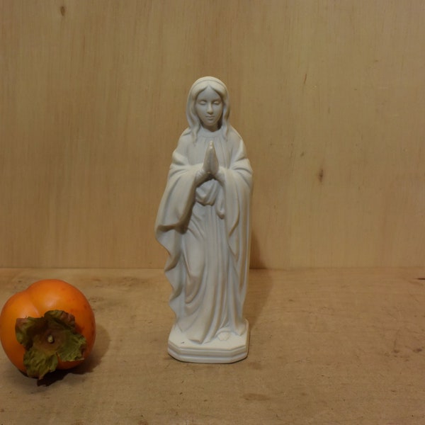 8 Inches Tall White Porcelain Virgin Mary Statue Made in Japan