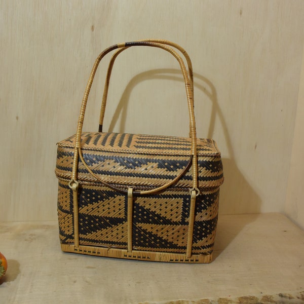 Antique Tiruray Tribe Palawan Island Bamboo River Cane Basket With Lid And Handle / Purse