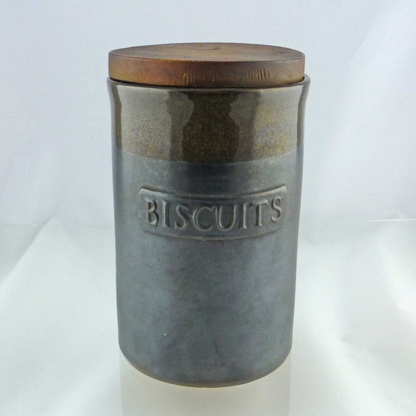 Mid Century Studio Pottery Cinque Ports Rye Pottery Kitchen Storage Jar Biscuits with Lid