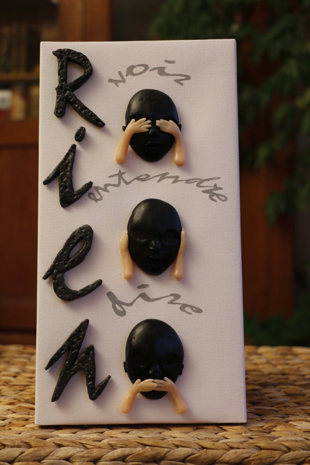 Meilleurs Voeux Ne Rien Voir, Ne Entendre, Dire Tableau 3D Réalisé en Porcelaine Froide Saeljana. Ma