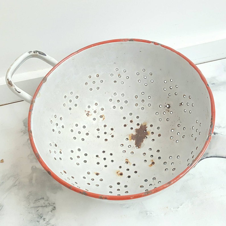 French Vintage Colander in White Enamelware, for Rustic Kitchen Style