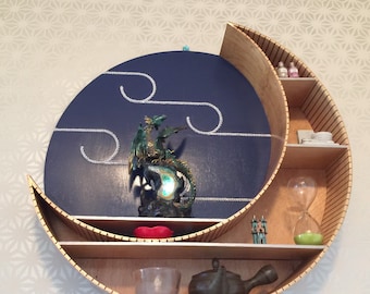 Estantería en forma de mini luna creciente
