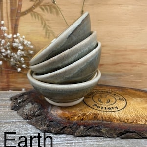 Set of 4 small dipping bowls - Soy sauce dishes - soy sauce bowls - Small Ceramic Dipping Dishes - Made to order
