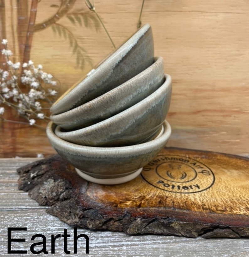 Set of 4 small dipping bowls - Soy sauce dishes - soy sauce bowls - Small Ceramic Dipping Dishes - Made to order