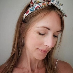 Hand printed floral cotton wired headband, wire hairband, hair wrap, wired bow, upcycled, eco friendly