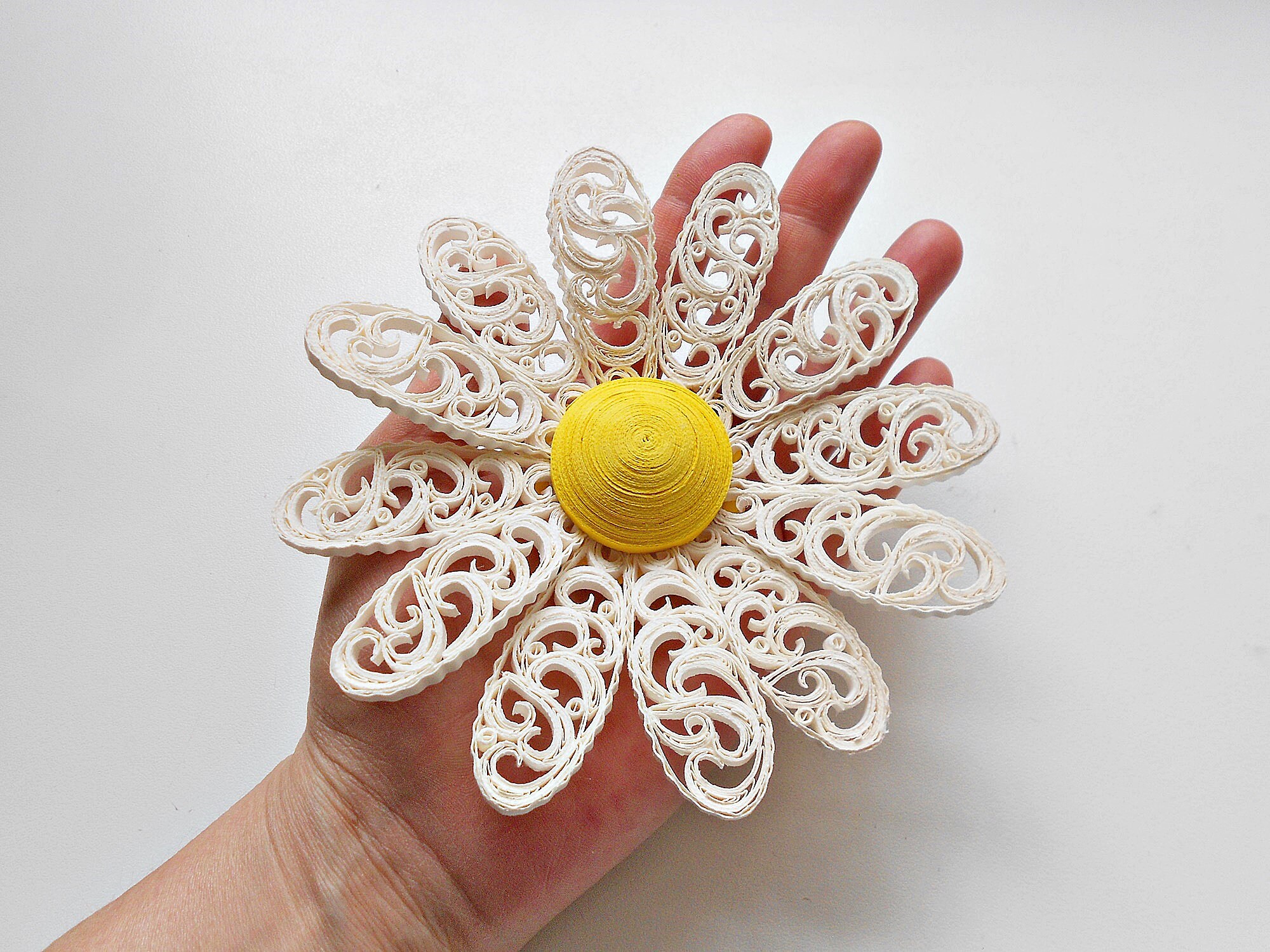 Quilling daisy flower Paper daisy paper floweranniversary Etsy