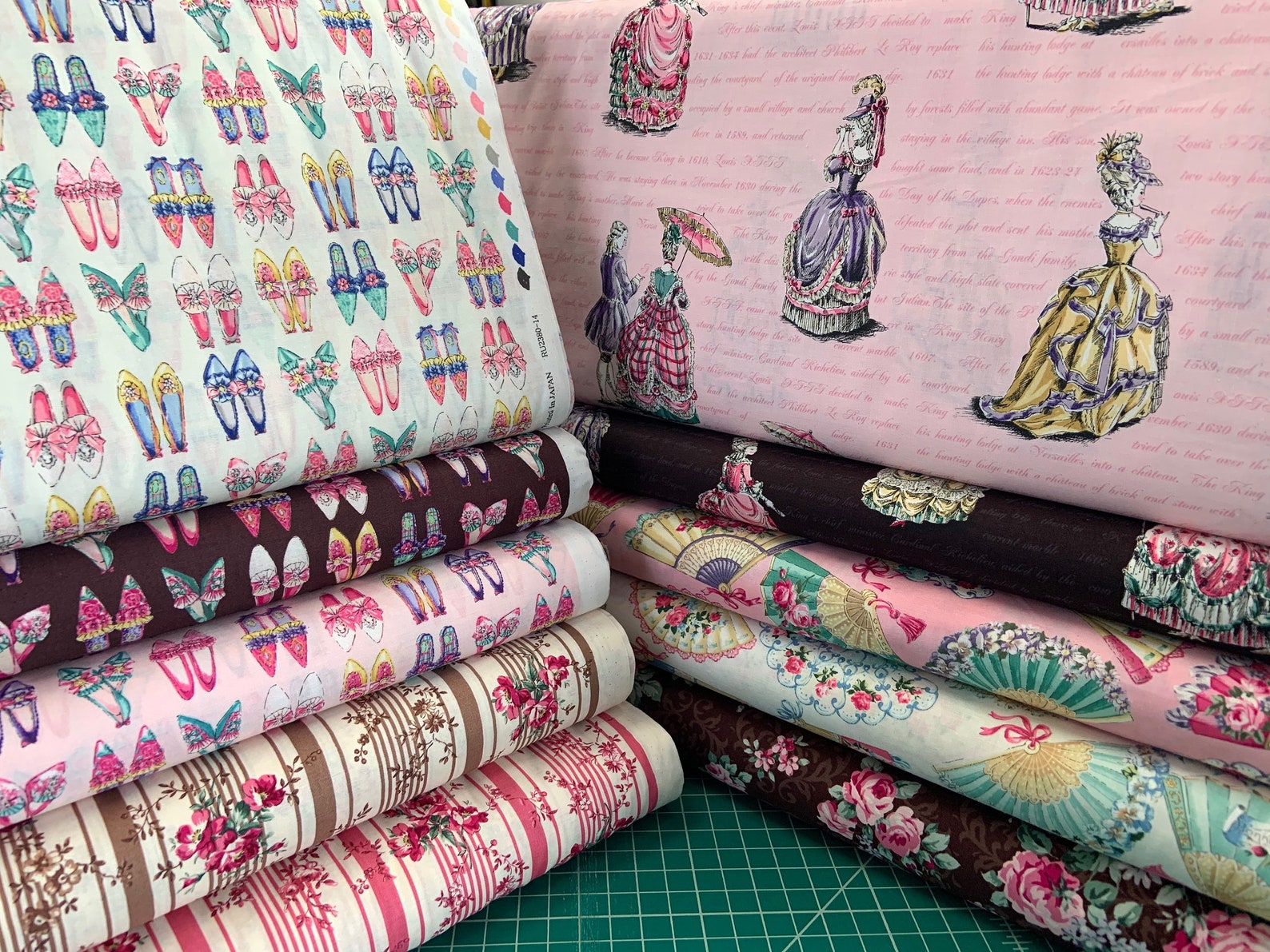 Quilt Gate Fabrics Ruru Bouquet Marie QGRU2380D14200 Etsy