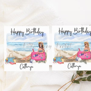 PERSONNALISÉ-carte d'anniversaire-femme blonde ou brune sur la plage avec valise-plage carte d'anniversaire-femme carte d'anniversaire 2 choix-valise