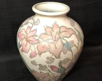 Vintage Hand Painted Oriental Vase <> Made in China Porcelain <> Embossed Pink & Purple Flowers <> 9" Tall <> 1970 <> EXCELLENT CONDITION