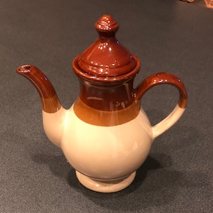 Vintage 1960s Brown Teapot • Mid Century 3 Tone Brown Coffee or Teapot •  Interpur Stoneware Pottery •  Farmhouse • EXCELLENT CONDITION