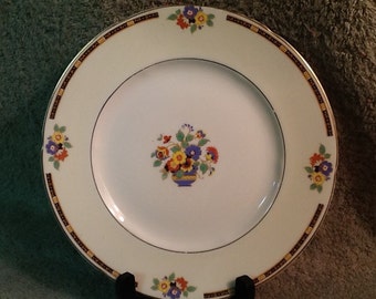 Antique 6 W.H. Grindley Plates <> 1920's England <> Jersey Pattern <> 22kt. Gold <> Ivory Porcelain <> EXCELLENT CONDITION