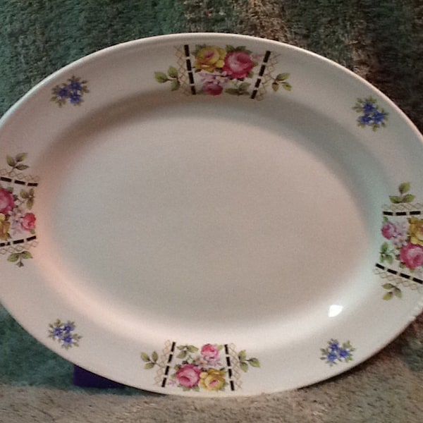 Vintage Homer Laughlin Platter <> Nautilus Colonial Pattern <> 11 1/2" X 9" <> 1938 <> GREAT CONDITION