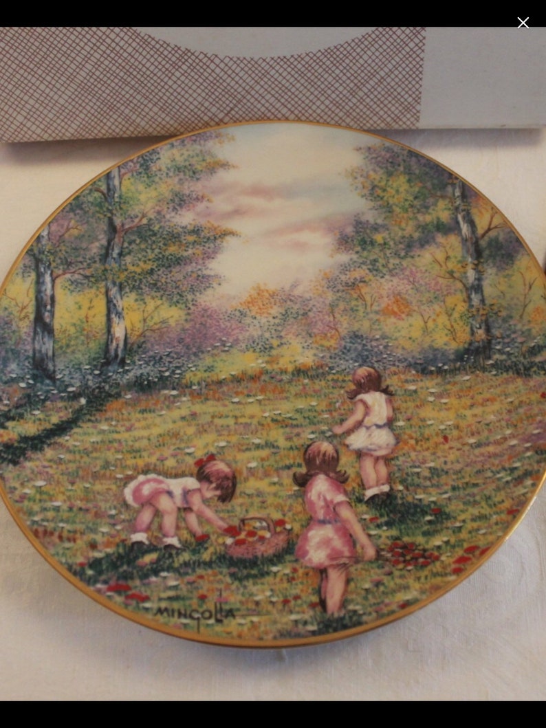 Vintage Picking Flowers Plate Collector Plate by Dominic Mingolla Ltd Edition 1977 EXCELLENT CONDITION