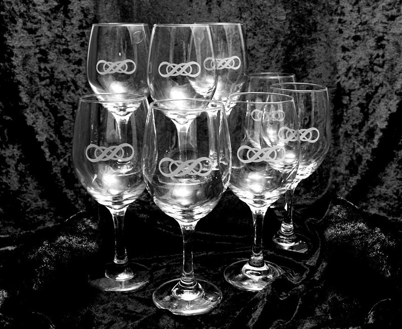 Set of 8 Wine Glasses Double Infinity Symbol