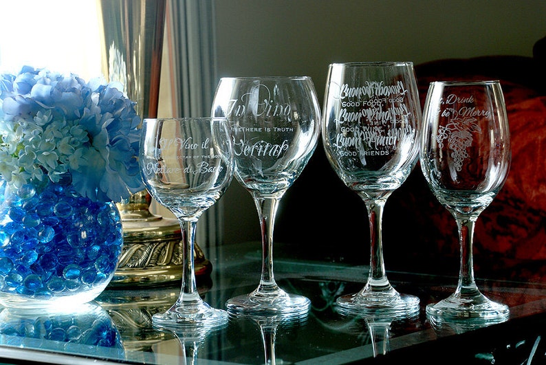 Set of 8 Wine Glasses Double Infinity Symbol