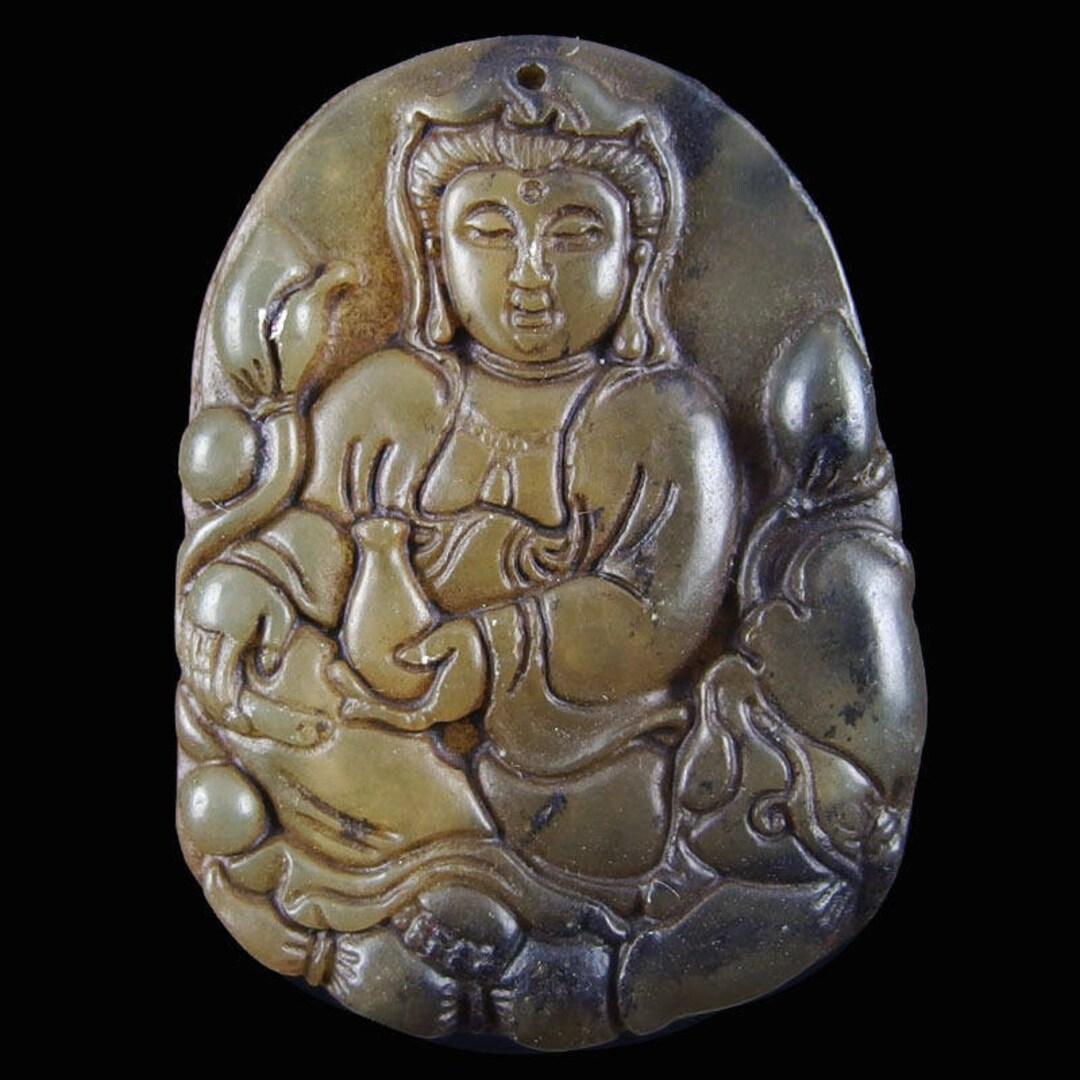 Carved Agate Pendant of Guanyin guan Yin Asian Design - Etsy