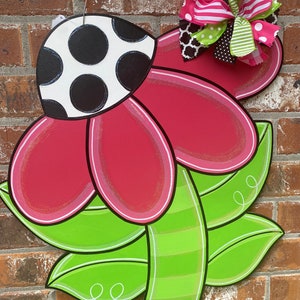 Flower door hanger, hand painted, spring decor, summer decor, wood cut out