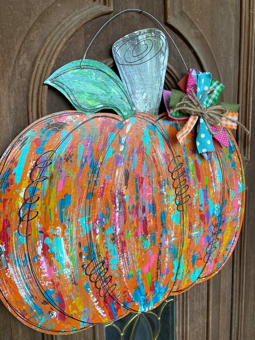 pumpkin-door-hanger-distressed-decor-paint-smear-fall-decor-hand