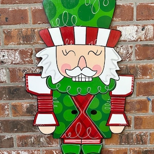 Nutcracker door hanger, Christmas door hanger, wood cut out, hand painted, nutcracker decor