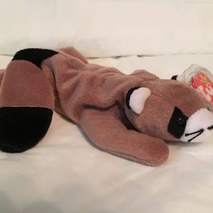 TY Beanie Baby - RINGO the Raccoon - Pristine with Mint Tags - PE Pellets - Ty Retired