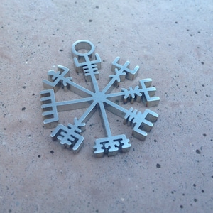 Stainless Steel Vegvisir Pendant, version 1