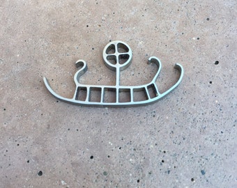Helleristninger / Petroglyph Viking Ship with Sunwheel pendant