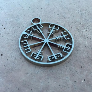 Vegvisir Pendant, version 2