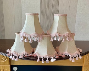 Conjunto de 5 cúpulas vintage pequenas para lustre, com sistema de encaixe.