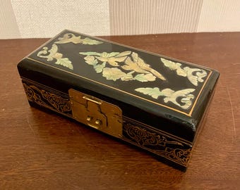 Vintage Mother-Of-Pearl Inlaid Jewellery Box in Oriental Style, Wooden Black Lacquered Jewellery Box.